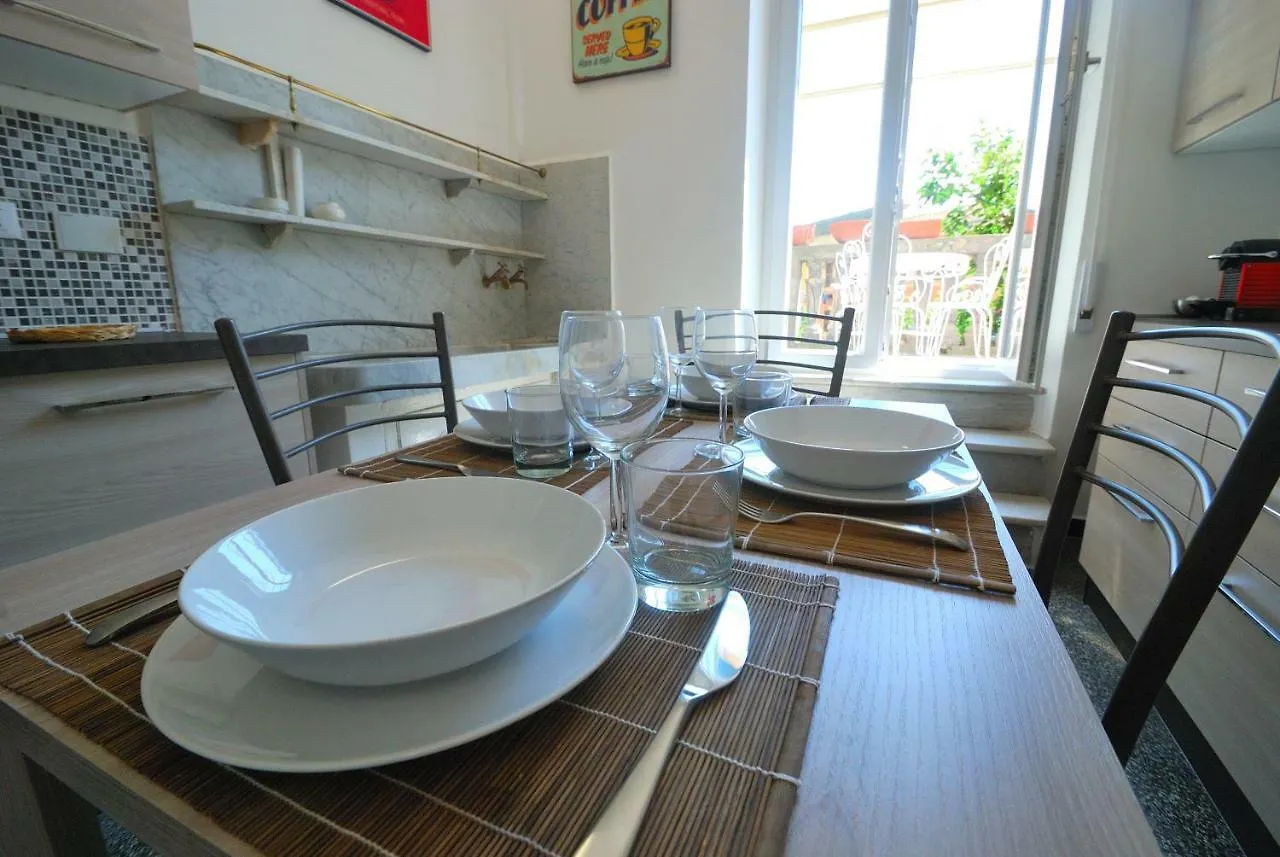La Terrazza Sulle Mura Apartment Genoa 0*,  Italy